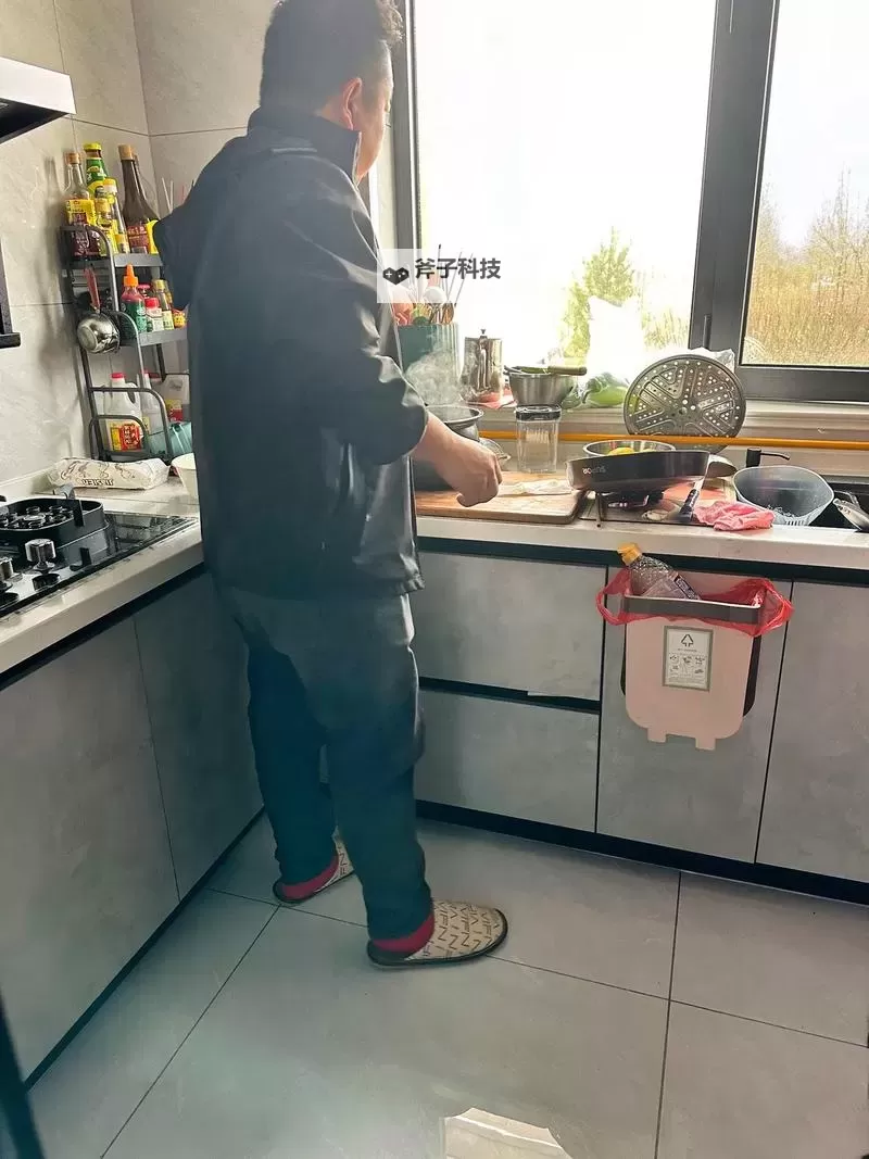 做饭的时候老公也要参与:共同打造温馨厨房时光图1