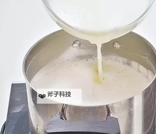 日本磨豆浆视频：手作健康豆浆的制作全过程图1