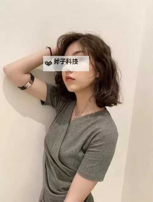 长脸剪什么发型好看？打造完美轮廓的最佳发型推荐图1