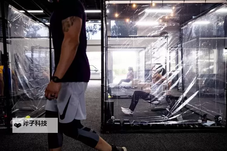 在健身的时候突然支起小帐篷:意外的休憩时刻图1