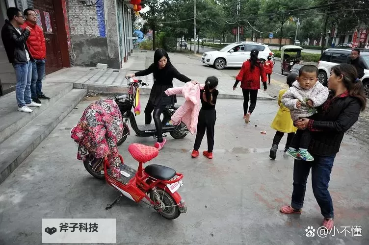 在外工作期间与妈妈同住后犯下的错事探析图1