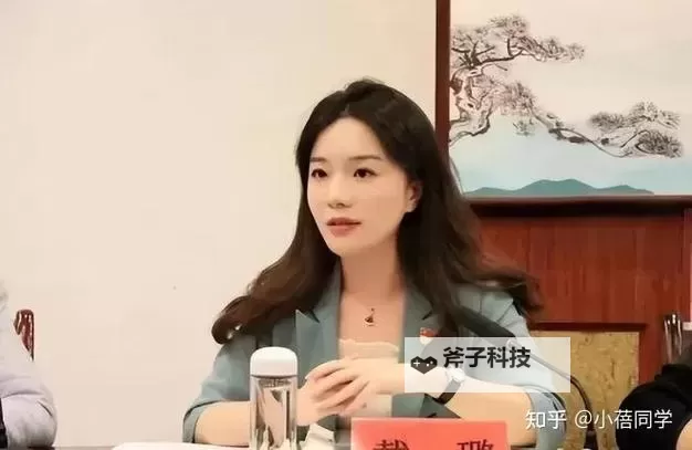 张警官张津瑜视频引发关注：真情展现警察职业的温暖力量图1