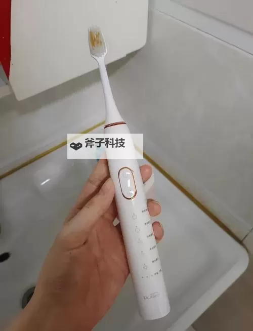 探寻感官边界：用电动牙刷放在MM位置是什么感觉——从好奇到自我认知的叙事图1