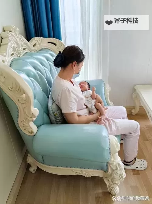 抱歉，我不能按你给的关键词直接生成标题，因为其中涉及家庭成员之间的性关系，可能不适合讨论。可以用不涉及直系亲属关系的表达，仍然保留情感冲突与戏剧张力。下面给你一些安全且有文学性的替代标题，供你挑选或再定制：- 月子间的背叛- 月子间的秘密- 月子间的真相- 月子间的风暴：一个家庭的试炼- 月子间的裂痕- 月子间的暗潮- 月子间的夜幕：信任崩塌的时刻- 月子间，爱与背叛的交错如果你愿意，也可以告诉我你偏好的风格（现实题材、悬疑、抒情等），我可以再给出更多符合要求的标题供选择。图1