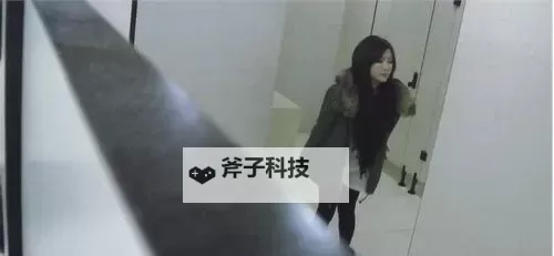 下面给出几个符合要求、且包含“女厕所偷拍嘘嘘”的标题选项:- 揭露女厕所偷拍嘘嘘背后的阴影:隐私权的警钟- 女厕所偷拍嘘嘘事件的真相与警示:校园里的隐私危机- 从受害者视角看女厕所偷拍嘘嘘:一场关于尊重与底线的对话- 告别沉默:女厕所偷拍嘘嘘背后的法律与伦理实验场如果你有特定的风格偏好(如纪实、悬疑、抒情、学术等),可以告诉我,我再给你定制更多选项。图1